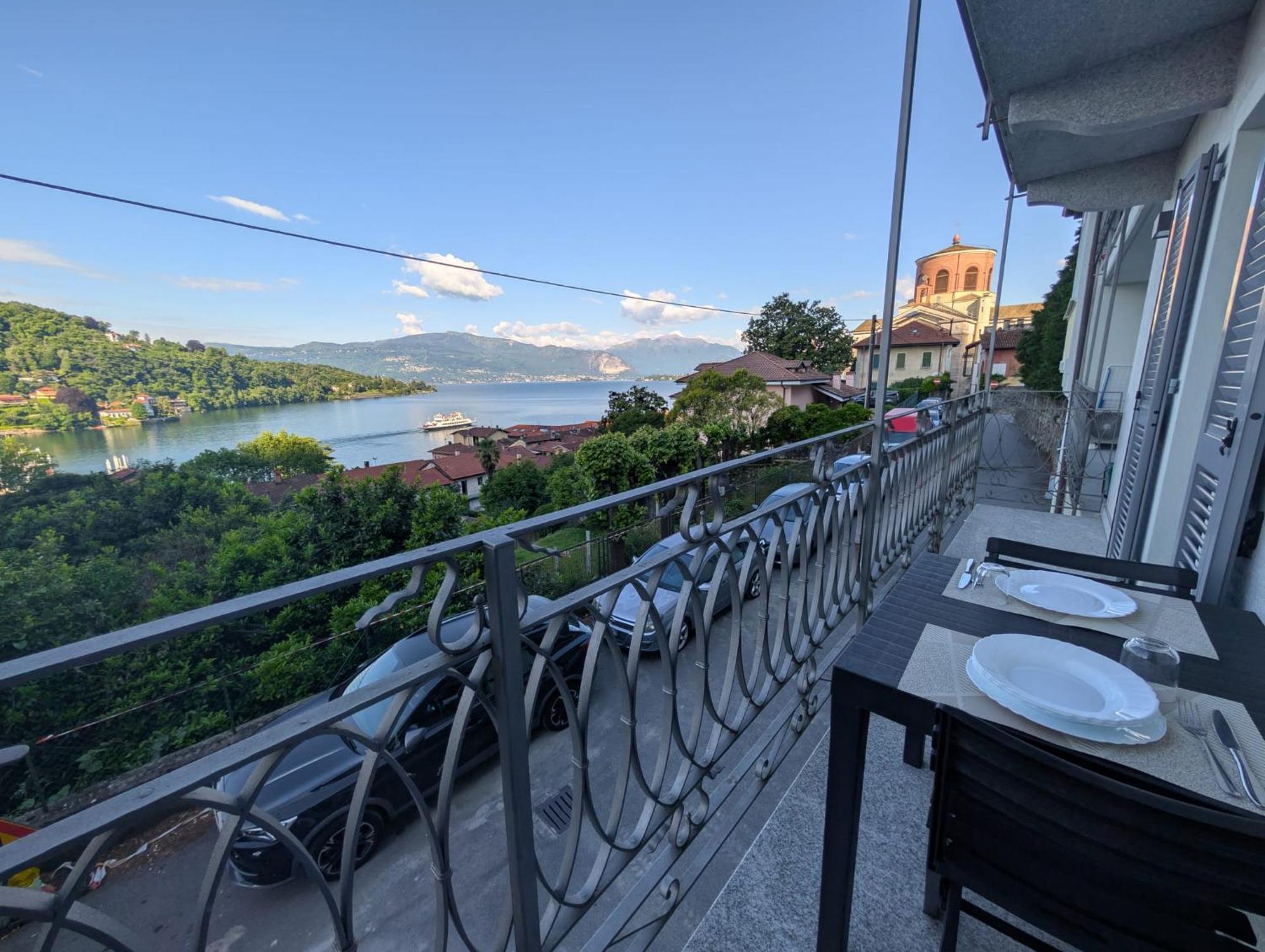 Appartamenti I Fiori Del Lago لافينو المظهر الخارجي الصورة